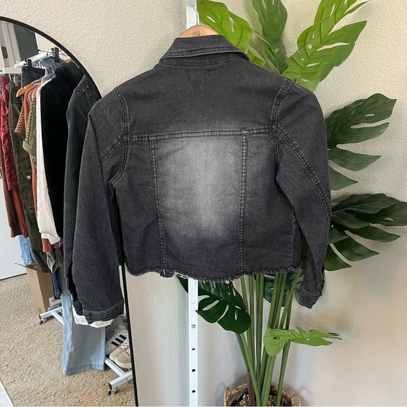 ✨ Steve Madden Kids Studded Cropped Jean Jacket M (8/10) | Edgy Denim Jacket - Picture 6 of 6